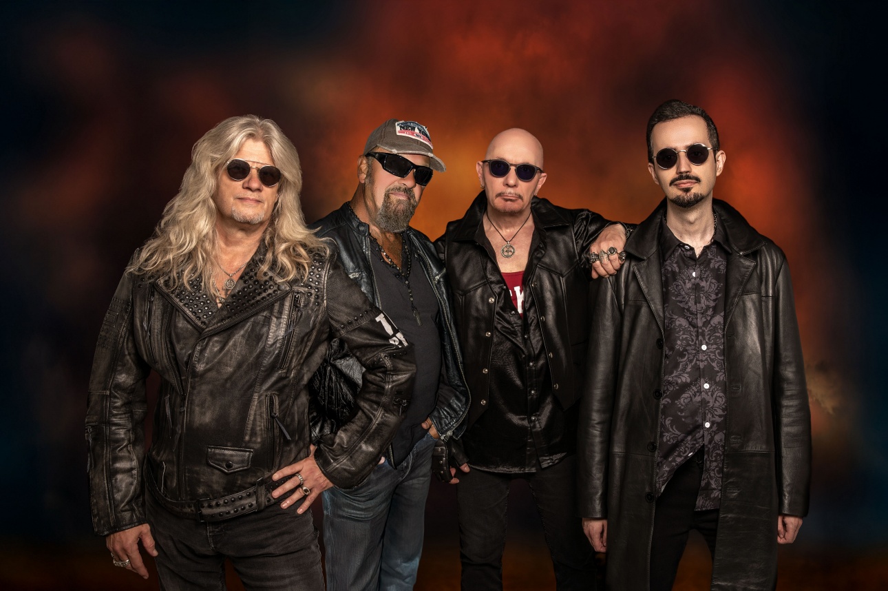 NOW OR NEVER „The Legacy“